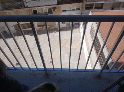 persianasguardiola.com