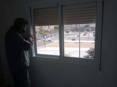 persianasguardiola.com