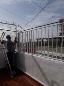 persianasguardiola.com