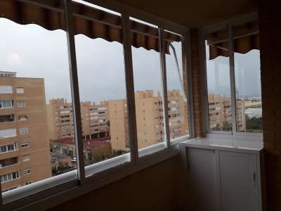 persianasguardiola.com