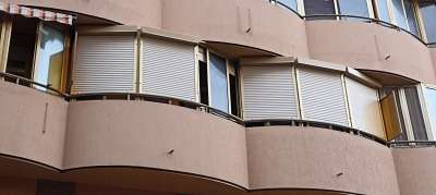 persianasguardiola.com