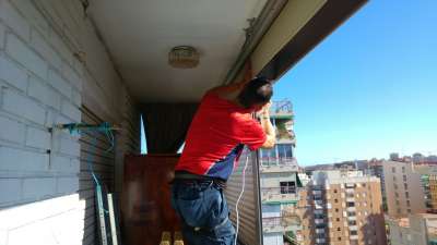 persianasguardiola.com